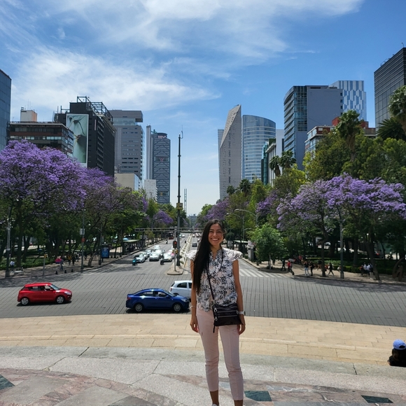 Meet your Posher, Tamara - Picture 3 of 3